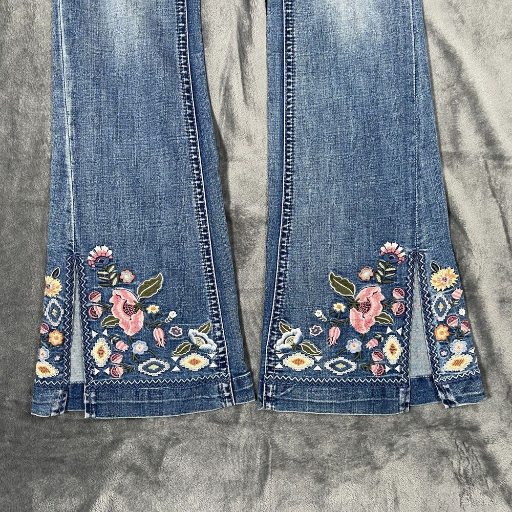 NEW Grace In LA Jeans Womens 28 X 32 Blue Medium Wash Floral Embroidered Flare - Picture 5 of 9